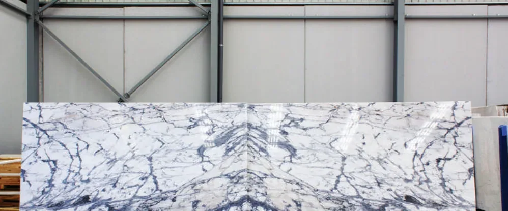Natural stone slab: Carradinha